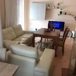 Center Veranda Апартаменты *