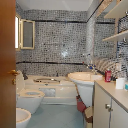 Center Veranda * Vlore