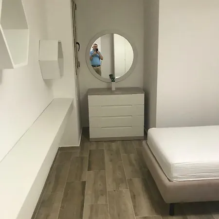 Center Veranda Apartment *